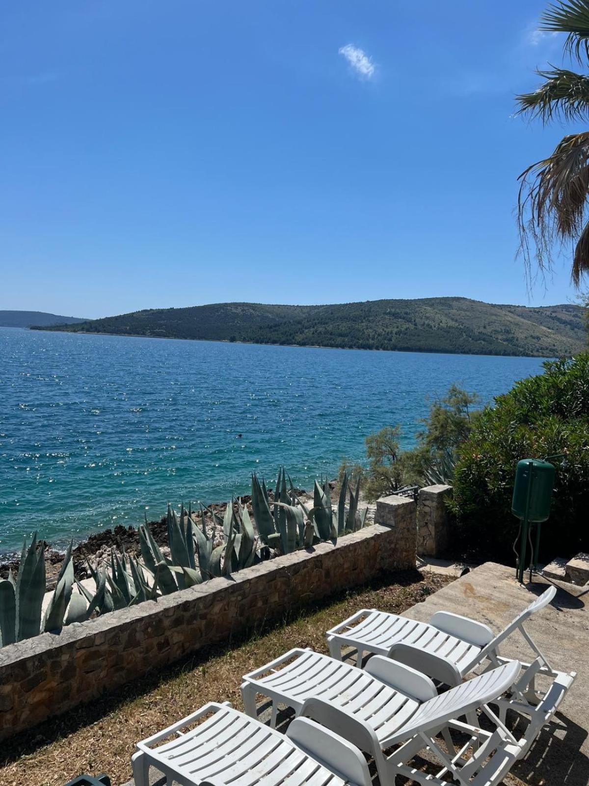 Villa Amarela Seget Vranjica Exterior foto