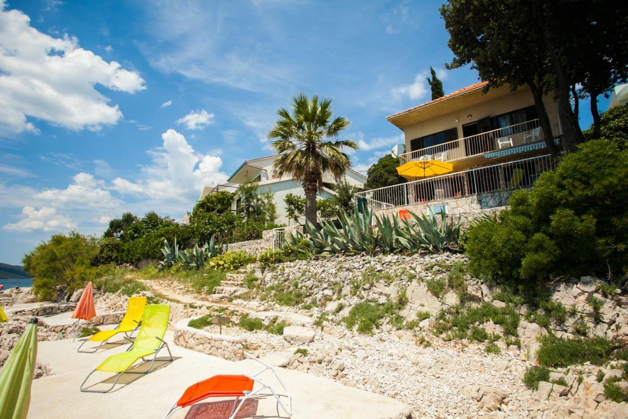 Villa Amarela Seget Vranjica Exterior foto